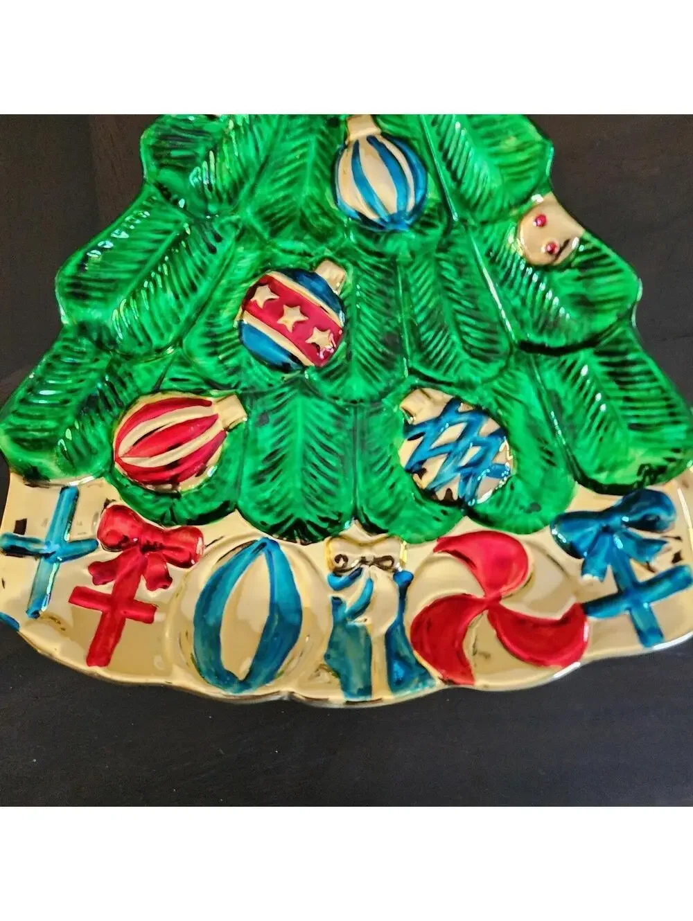 Flawless unique glass procelain christmas plate by AMC 13